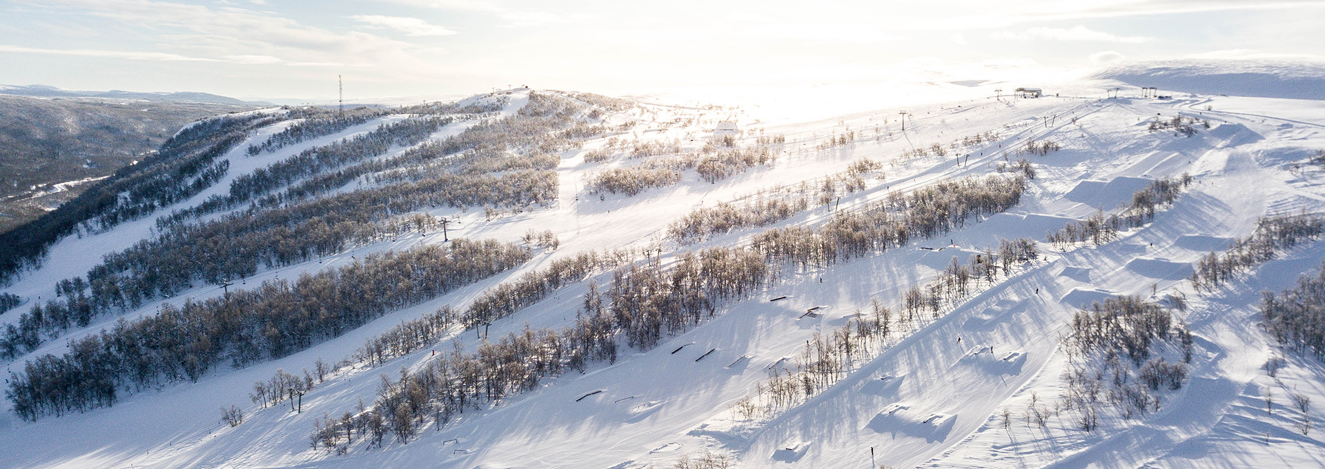 girl skiing in the pistes